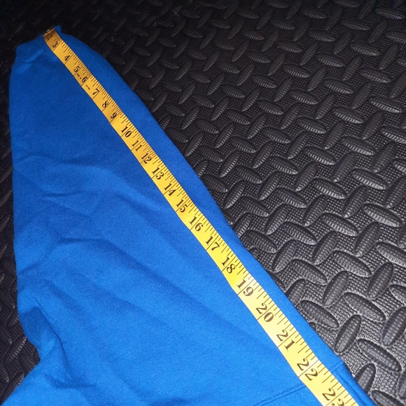 BLOCKBUSTER VIDEO HOODIE - Picture 10 of 11